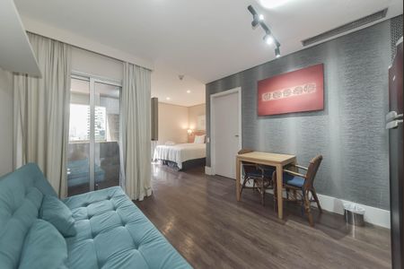 Sala - Cozinha Integrada de apartamento à venda com 1 quarto, 34m² em Cidade Monções, São Paulo