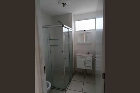 Banheiro de apartamento para alugar com 2 quartos, 47m² em Parque Xangri-Lá, Contagem