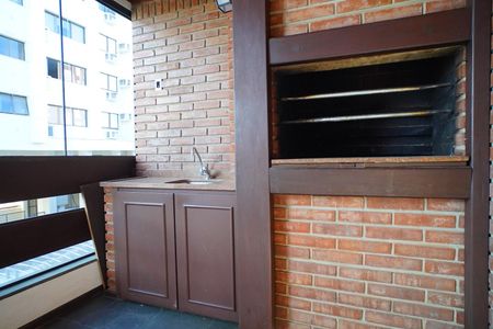 Apartamento para alugar com 114m², 2 quartos e 2 vagas Apartamento para alugar com 114m², 2 quartos e 2 vagasVaranda