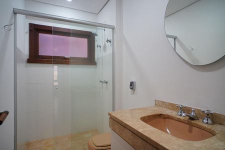 Apartamento para alugar com 114m², 2 quartos e 2 vagas Apartamento para alugar com 114m², 2 quartos e 2 vagasBanheiro corredor