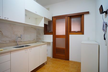 Apartamento para alugar com 114m², 2 quartos e 2 vagas Apartamento para alugar com 114m², 2 quartos e 2 vagasCozinha