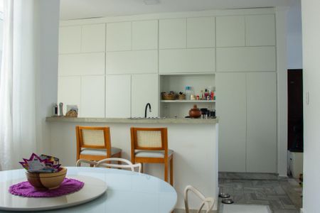 Apartamento para alugar com 3 quartos, 90m² em Passagem, Cabo Frio