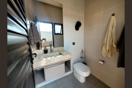 Casa para alugar com 180m², 3 quartos e 4 vagas Casa para alugar com 180m², 3 quartos e 4 vagasBanheiro
