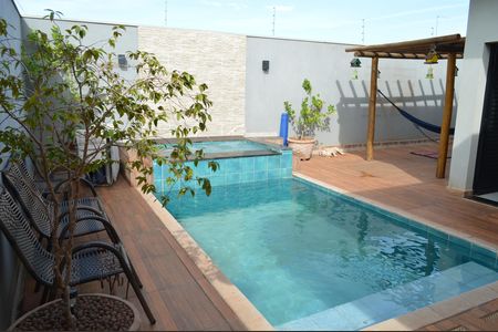 Casa para alugar com 180m², 3 quartos e 4 vagasÁrea comum