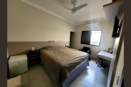 Casa para alugar com 180m², 3 quartos e 4 vagas Casa para alugar com 180m², 3 quartos e 4 vagasQuarto