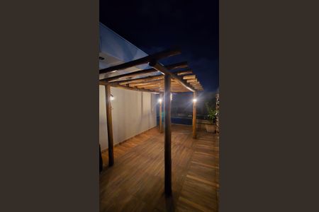 Casa para alugar com 180m², 3 quartos e 4 vagas Casa para alugar com 180m², 3 quartos e 4 vagasÁrea externa