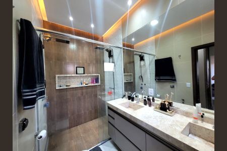 Casa para alugar com 180m², 3 quartos e 4 vagas Casa para alugar com 180m², 3 quartos e 4 vagasBanheiro