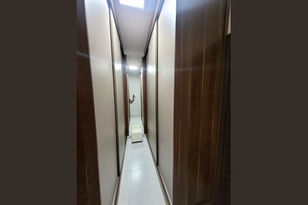 Casa para alugar com 180m², 3 quartos e 4 vagas Casa para alugar com 180m², 3 quartos e 4 vagasQuarto