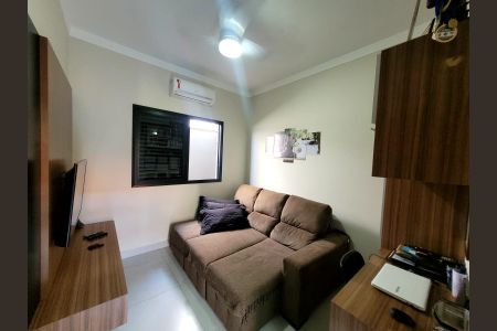 Casa para alugar com 180m², 3 quartos e 4 vagas Casa para alugar com 180m², 3 quartos e 4 vagasSala