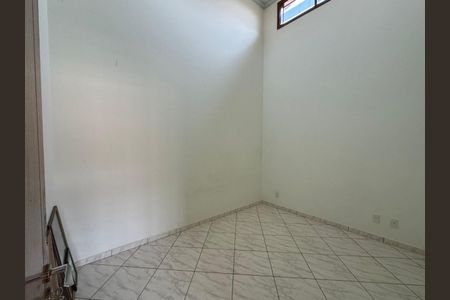 Casa para alugar com 326m², 3 quartos e 5 vagas