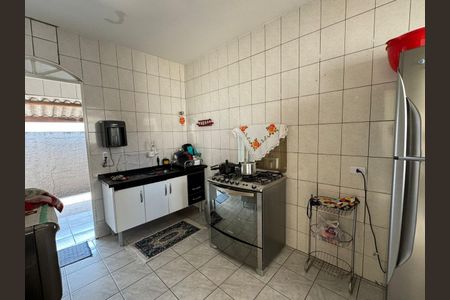 Cozinha de casa para alugar com 3 quartos, 326m² em Jardim Maria Rosa, Valinhos