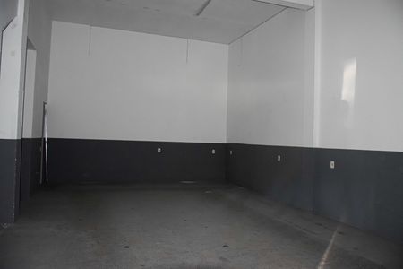 Casa para alugar com 60m², 3 quartos e 8 vagas Casa para alugar com 60m², 3 quartos e 8 vagasGaragem