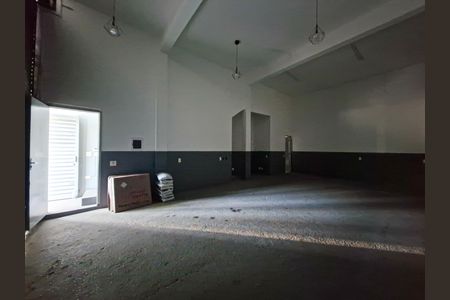 Casa para alugar com 60m², 3 quartos e 8 vagas Casa para alugar com 60m², 3 quartos e 8 vagasGaragem