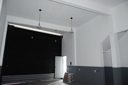 Casa para alugar com 60m², 3 quartos e 8 vagas Casa para alugar com 60m², 3 quartos e 8 vagasGaragem