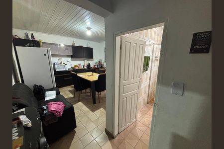 Sala de casa à venda com 4 quartos, 250m² em Vila Piracicaba, São Paulo