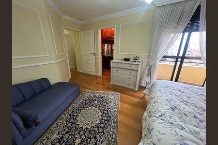 Apartamento à venda com 300m², 4 quartos e 4 vagas Apartamento à venda com 300m², 4 quartos e 4 vagasQuarto