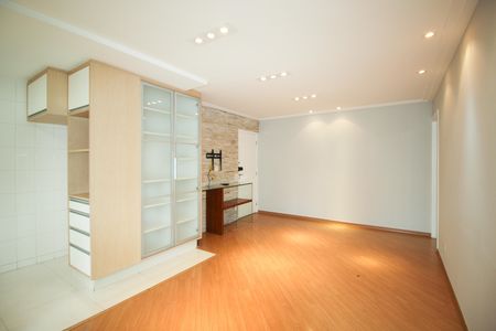 Apartamento à venda com 82m², 2 quartos e 2 vagas Apartamento à venda com 82m², 2 quartos e 2 vagasSala