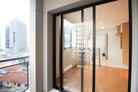 Apartamento à venda com 82m², 2 quartos e 2 vagas Apartamento à venda com 82m², 2 quartos e 2 vagasVaranda