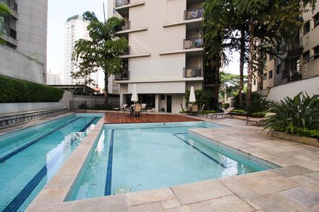Apartamento à venda com 82m², 2 quartos e 2 vagas Apartamento à venda com 82m², 2 quartos e 2 vagasÁrea comum - Piscina