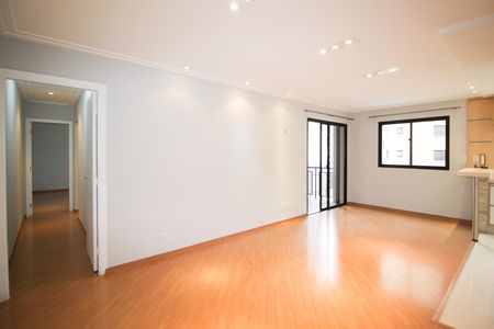 Apartamento à venda com 82m², 2 quartos e 2 vagas Apartamento à venda com 82m², 2 quartos e 2 vagasSala