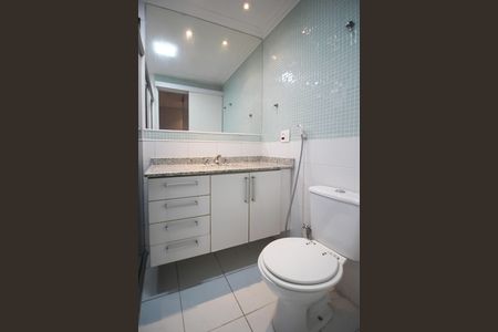 Apartamento à venda com 82m², 2 quartos e 2 vagas Apartamento à venda com 82m², 2 quartos e 2 vagasBanheiro da Suíte