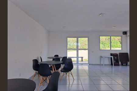 Apartamento à venda com 42m², 2 quartos e 1 vaga Apartamento à venda com 42m², 2 quartos e 1 vagaÁrea Comum - Salão de Festas