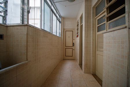 Apartamento à venda com 132m², 3 quartos e 1 vagaÁrea de Serviço