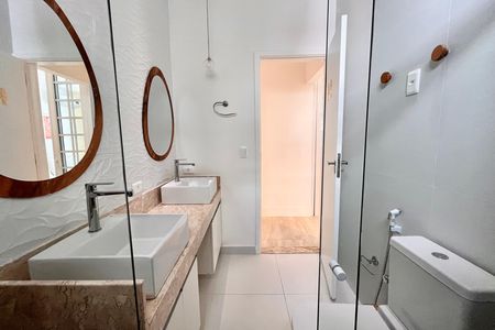 Apartamento para alugar com 92m², 3 quartos e sem vaga Apartamento para alugar com 92m², 3 quartos e sem vagaBanheiro