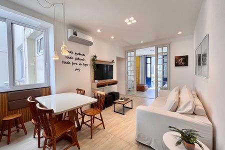 Apartamento para alugar com 92m², 3 quartos e sem vaga Apartamento para alugar com 92m², 3 quartos e sem vagaSala