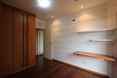 Apartamento à venda com 140m², 3 quartos e 1 vaga Apartamento à venda com 140m², 3 quartos e 1 vagaQuarto 2