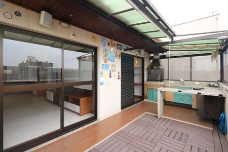 Apartamento à venda com 140m², 3 quartos e 1 vaga Apartamento à venda com 140m², 3 quartos e 1 vagaÁrea Gourmet - Cobertura