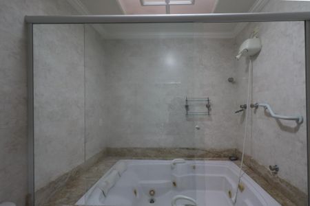 Apartamento à venda com 140m², 3 quartos e 1 vaga Apartamento à venda com 140m², 3 quartos e 1 vagaBanheiro