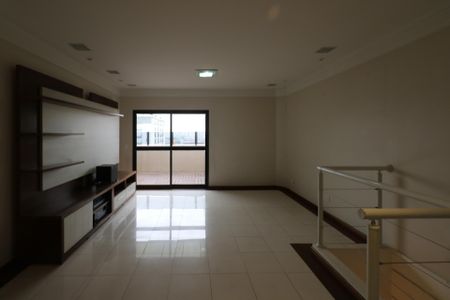 Apartamento à venda com 140m², 3 quartos e 1 vaga Apartamento à venda com 140m², 3 quartos e 1 vagaSala - Piso Superior (Cobertura)