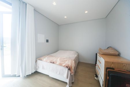Casa de condomínio à venda com 405m², 4 quartos e 4 vagas Casa de condomínio à venda com 405m², 4 quartos e 4 vagassuite master pt2