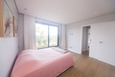 Casa de condomínio à venda com 405m², 4 quartos e 4 vagas Casa de condomínio à venda com 405m², 4 quartos e 4 vagassemi suite 1