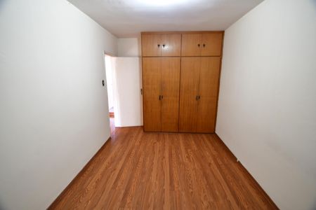 Casa à venda com 93m², 3 quartos e 2 vagasQuarto 2