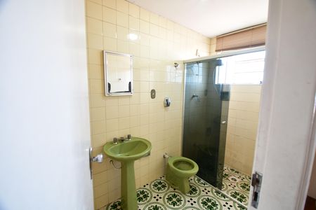 Casa à venda com 93m², 3 quartos e 2 vagas Banheiro Suíte