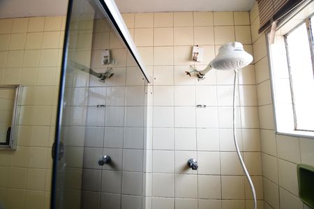 Casa à venda com 93m², 3 quartos e 2 vagas Banheiro Suíte