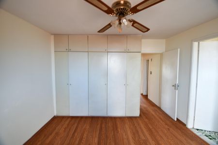 Casa à venda com 93m², 3 quartos e 2 vagasSuíte