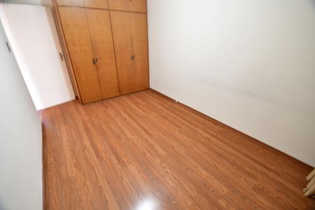 Casa à venda com 93m², 3 quartos e 2 vagasQuarto 2