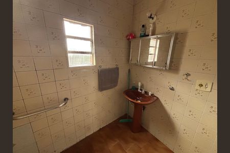 Banheiro 1 de casa à venda com 4 quartos, 270m² em Parque Boturussu, São Paulo