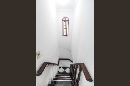 Apartamento à venda com 226m², 1 quarto e 2 vagas Apartamento à venda com 226m², 1 quarto e 2 vagasEscada