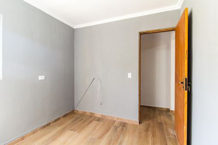 Quarto 2 de casa para alugar com 2 quartos, 90m² em Jardim Dalmo, São Paulo