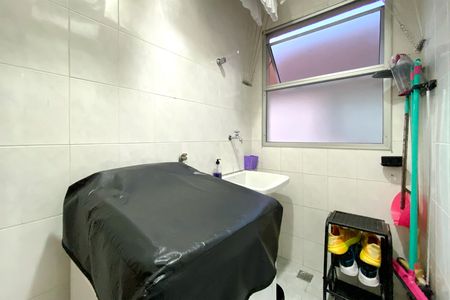 Apartamento à venda com 82m², 2 quartos e 1 vaga Apartamento à venda com 82m², 2 quartos e 1 vagaÁrea de Serviço