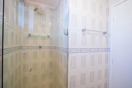 Apartamento à venda com 84m², 2 quartos e 2 vagasBanheiro do quarto 1