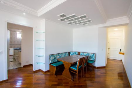 Apartamento à venda com 84m², 2 quartos e 2 vagasSala