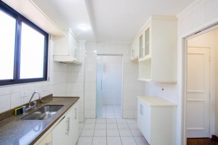 Apartamento à venda com 84m², 2 quartos e 2 vagasCozinha