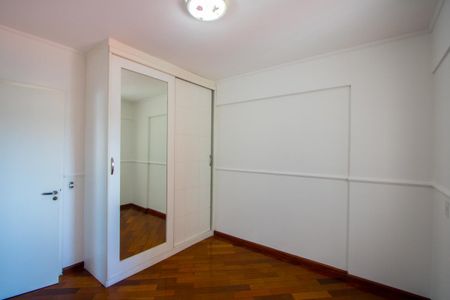 Apartamento à venda com 84m², 2 quartos e 2 vagasQuarto 2