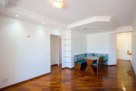Apartamento à venda com 84m², 2 quartos e 2 vagasSala