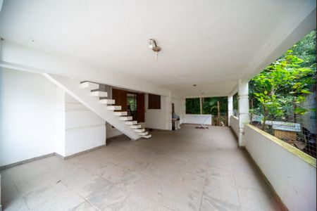 Casa de condomínio para alugar com 115m², 2 quartos e 3 vagas Casa de condomínio para alugar com 115m², 2 quartos e 3 vagasGaragem